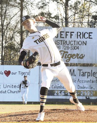 Tripp McKinley knocks out 18 enroute to area opener win