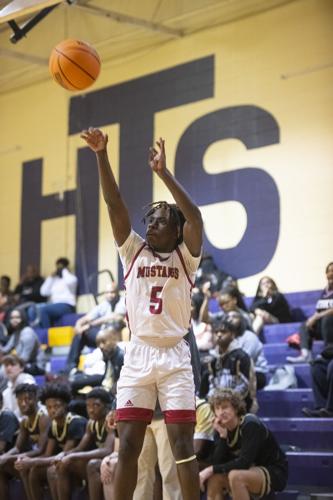 PHOTOS: Wetumpka boys basketball takes on Stanhope Elmore