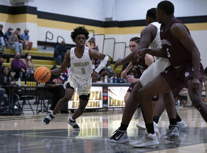 Wetumpka claims Class 6A Area 5 title with nail-biter over Benjamin Russell