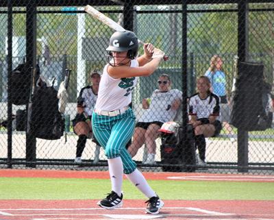 Holtville’s Hutcheson commits to CACC softball