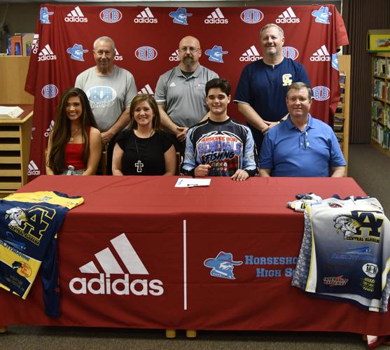 Horseshoe Bend's Grayson Walls signs with CACC