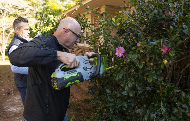 PHOTOS: Surprising a humble veteran with a home makeover