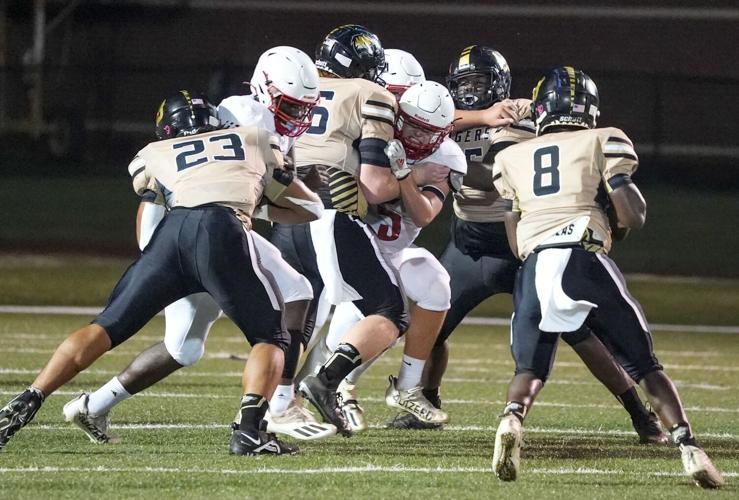 PHOTOS: Horseshoe Bend takes on B.B Comer on the Road