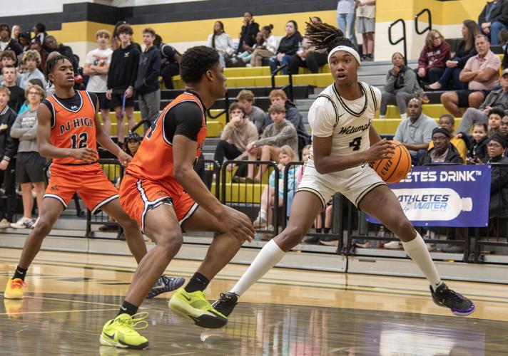 032526 chris robinson player of the year.jpg