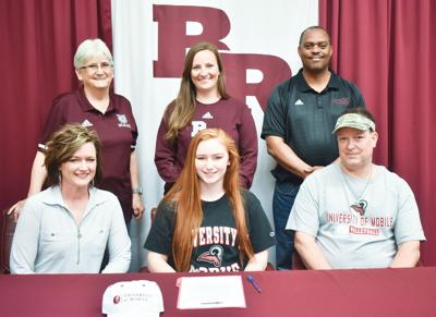 Benjamin Russell's Sarah Rogers signs with Mobile