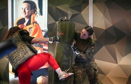 Combat sport demonstrations and challenges for the public were part of the Bundeswehr's appeal to visitors at the fair