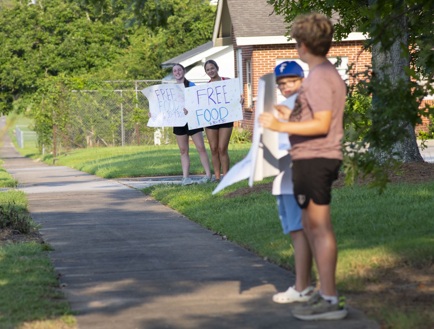 PHOTOS: First Methodist Church of Tallassee serves free meals.