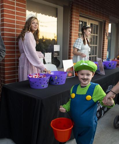 PHOTOS: Main Street Wetumpka Candy Crawl
