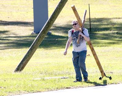 Jackson’s Gap man says walking with a cross is a sign of God’s sacrifice