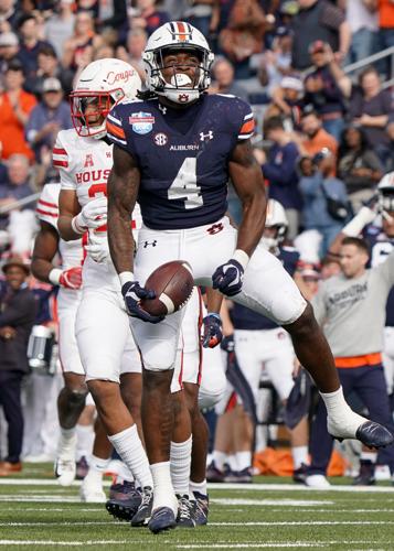 PHOTOS: Auburn and Houston duke it out at the Birmingham Bowl