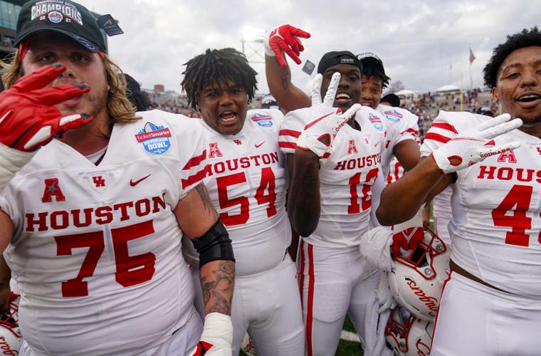 PHOTOS: Auburn and Houston duke it out at the Birmingham Bowl