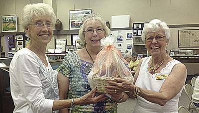 Boyd crowned new society Peach Queen
