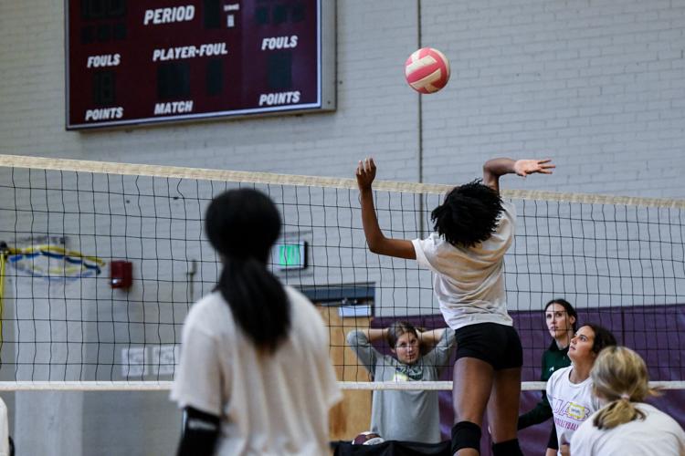 PHOTOS: Benjamin Russell and UAB volleyball camp