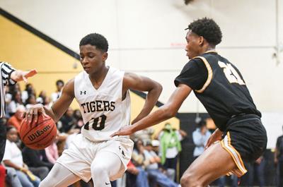 Dadeville punches ticket to Montgomery with narrow win