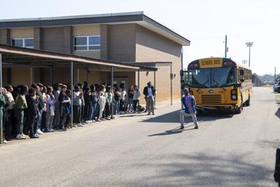'Man vs Impossible' Kirsch and pilot inspire Millbrook Middle School