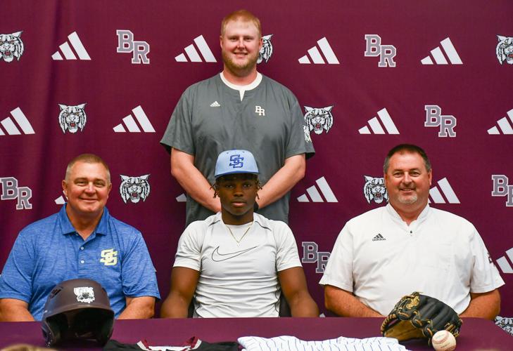 Benton signs with Snead State