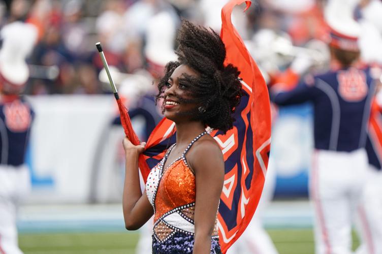 PHOTOS: Auburn and Houston duke it out at the Birmingham Bowl