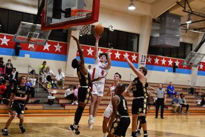 Horseshoe Bend rides James over Bobcats