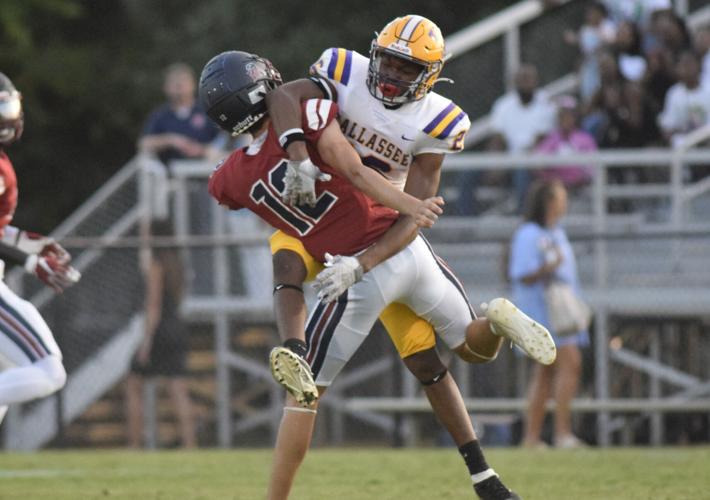 Late turnover dooms Tallassee in opener