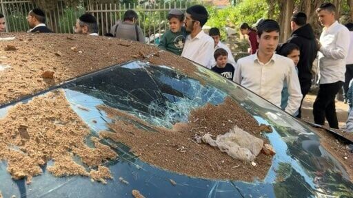 Israel: people inspect damage after Iranian missile attack on Haredi-majority city
