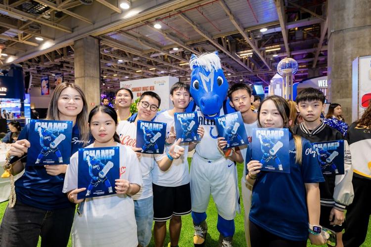 Participants in the Community Basketball Carnival at NBA HOUSE Sunday enjoy a series of basketball-themed carnival experiences and family-friendly activities, fostering meaningful exchanges among community stakeholders while promoting the inclusive powe...