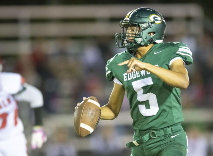 20251024 Edgewood Football 009.jpg