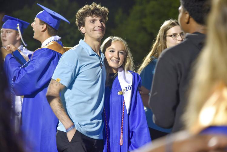 052726RHSGRAD38.jpg