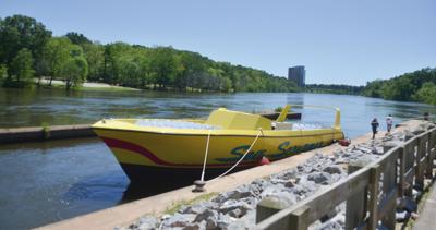 Tour boat begins life in Wetumpka, floats toward Panama City Beach