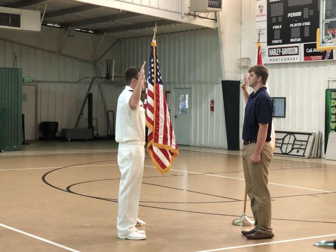 3 Edgewood seniors join the military