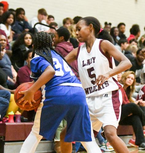 PHOTOS: Alex City Middle School, Central Coosa battle on the hardwood