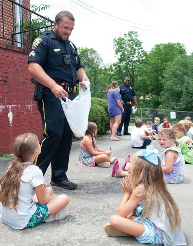 Alexander City Police Department holds ‘Lollipops with Cops’ to foster positive relationships with children