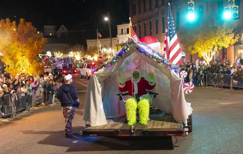 PHOTOS: Christmas on the Coosa