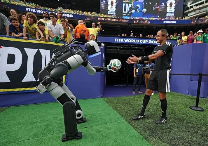 Hyundai Motor Brings Atlas Humanoid Robot to FIFA World Cup 2026™ in First-Ever Live Match Environment Robotics Integration