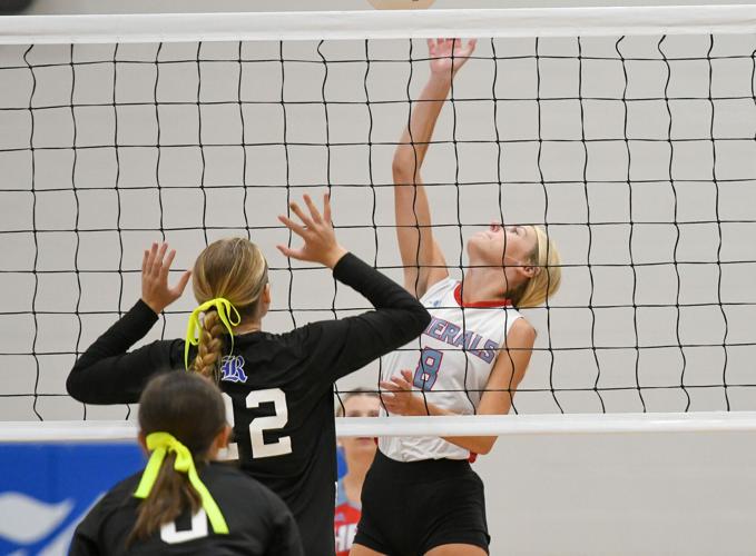 091626-hbs-reeltown volleyball 002 copy.jpg