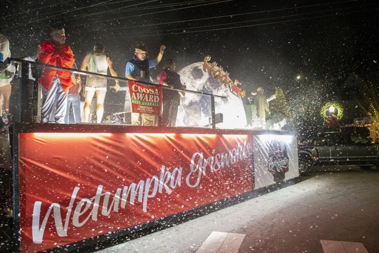 PHOTOS: Christmas on the Coosa