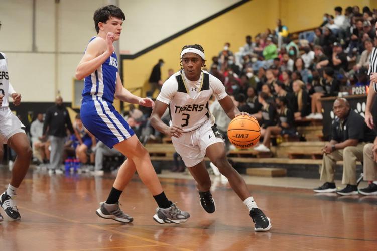 Dadeville vs Reeltown Area Championship