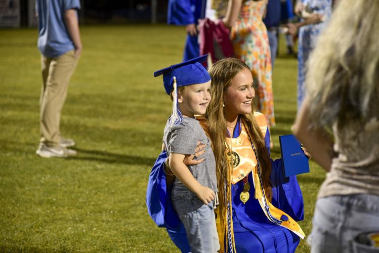 052726RHSGRAD42.jpg