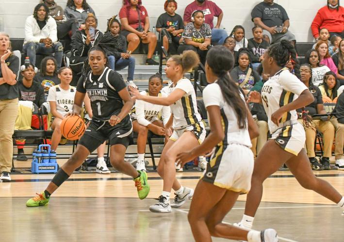 Benjamin Russell opens season with sweep of Dadeville