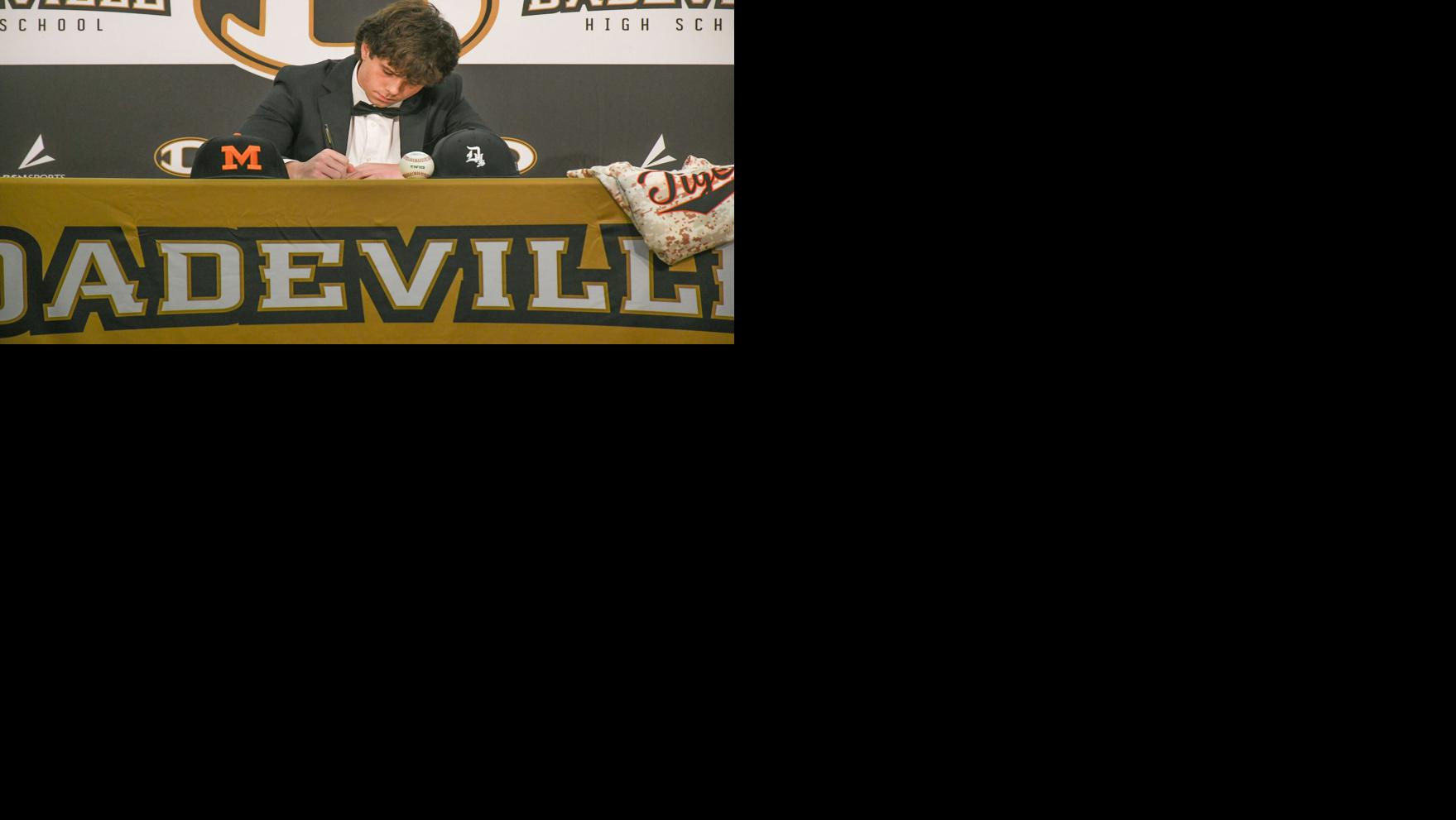 Dadeville’s Cooper Hardin signs letter of intent
