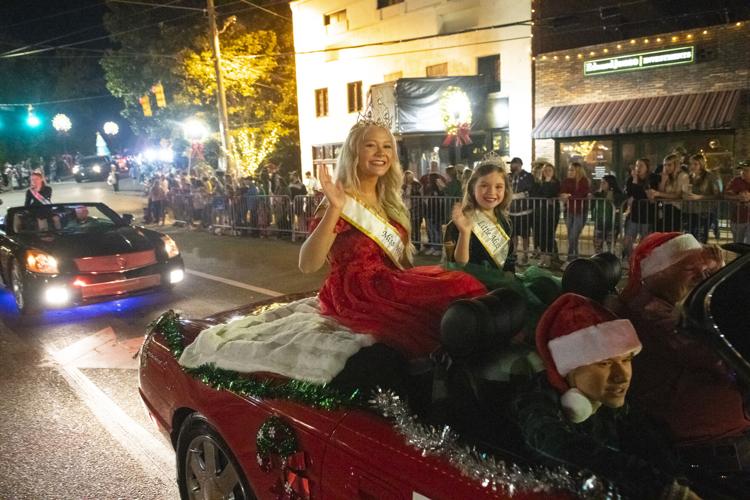 PHOTOS: Christmas on the Coosa