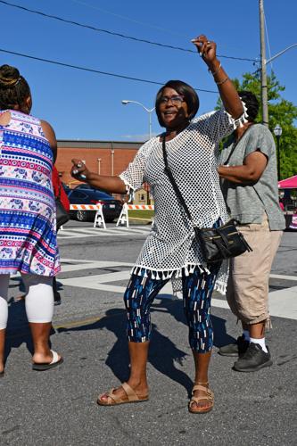 PHOTOS: Post-pandemic summer kicks off with Blues in the Park
