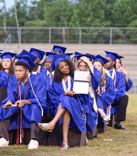 052326CoosaGrad18.jpg