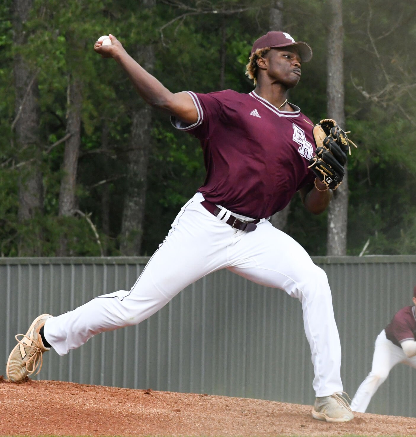 Late rally comes up short for Benjamin Russell