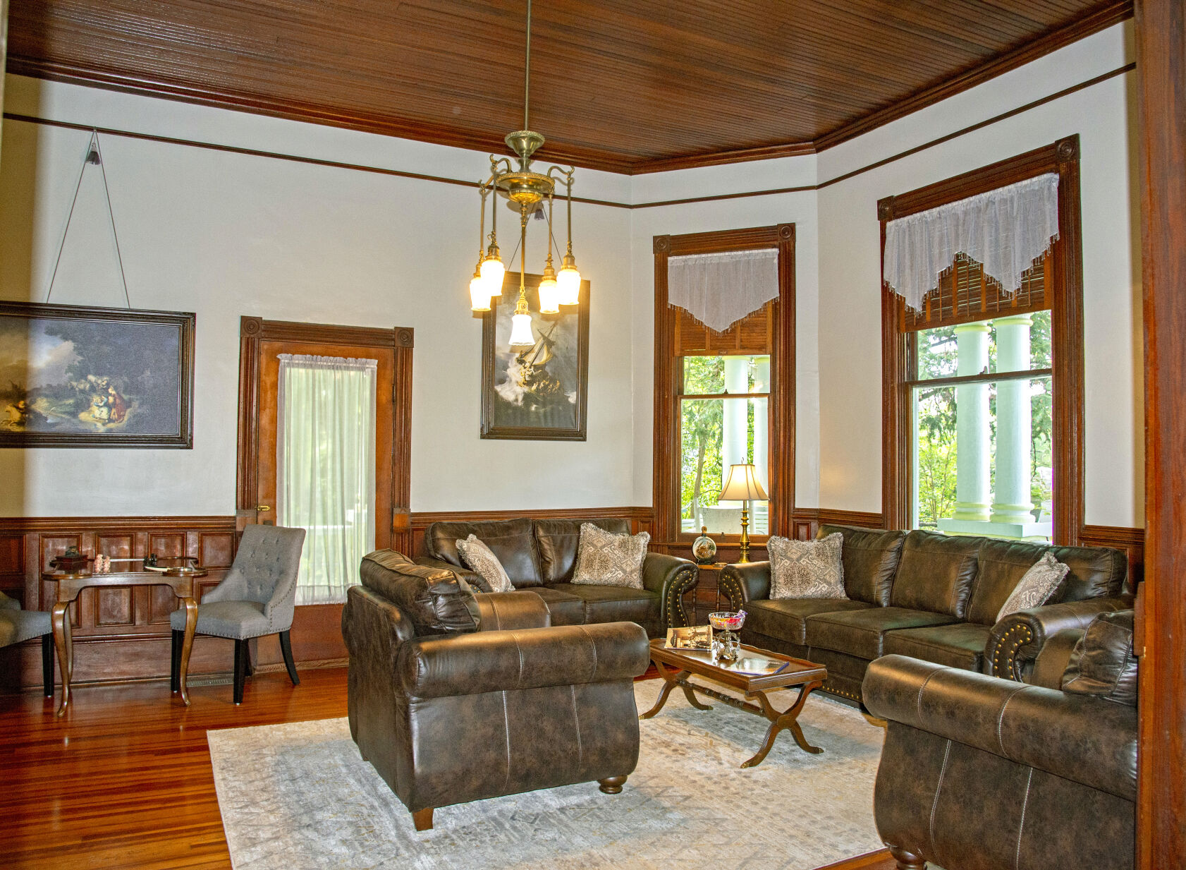 Mistletoe Bough Bed & Breakfast