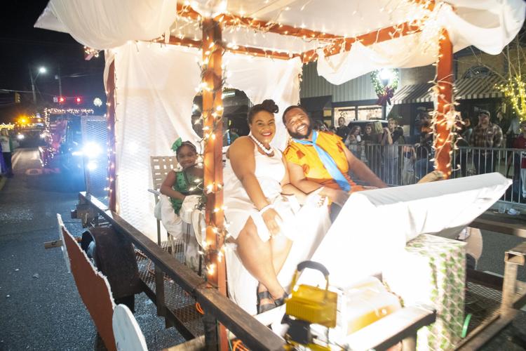 PHOTOS: Christmas on the Coosa