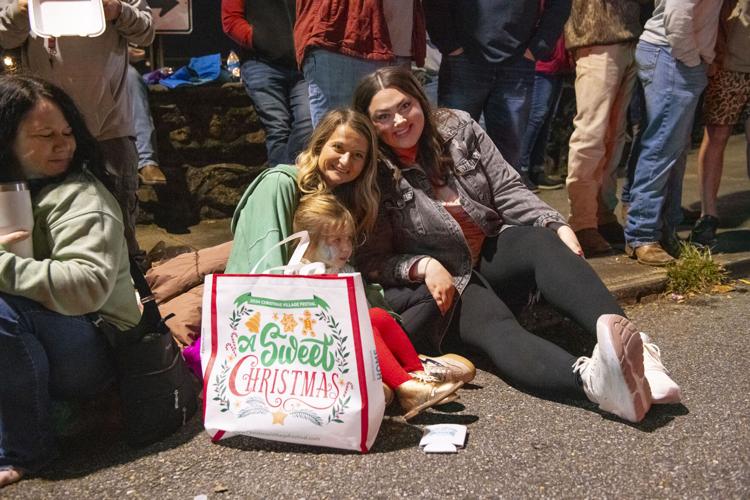PHOTOS: Christmas on the Coosa
