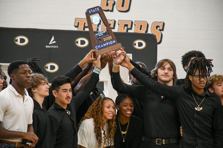 121725-dadeville ring ceremony 015.jpg