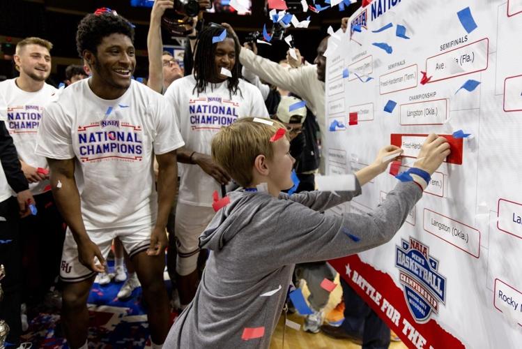 FHU Lions clinch NAIA National Championship.