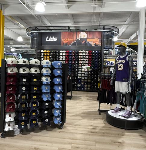 DICK'S x Lids Shop 1