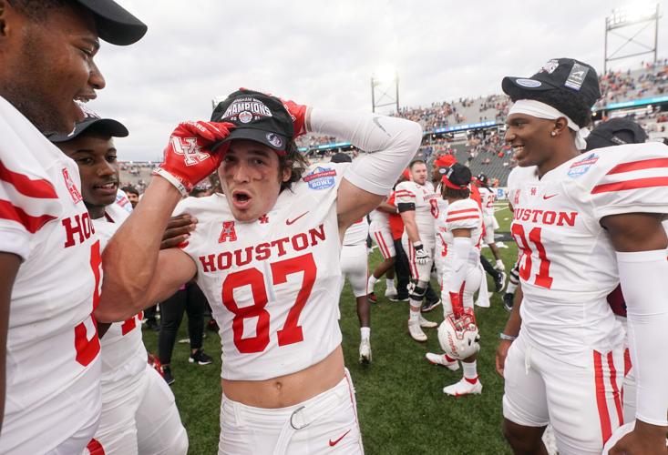 PHOTOS: Auburn and Houston duke it out at the Birmingham Bowl